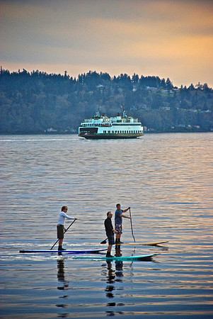 Paddleboard trio